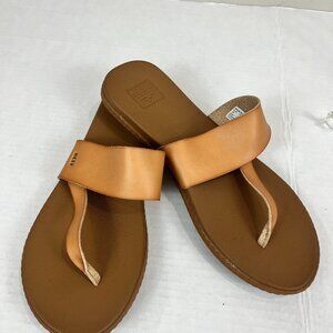 Women's Reef Tan Thong Sandals Size 9